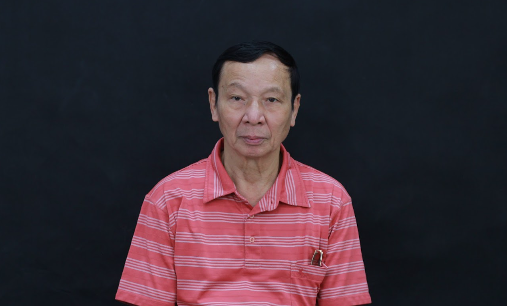 Hàm giả tháo lắp khiến cô chú trông già nua 