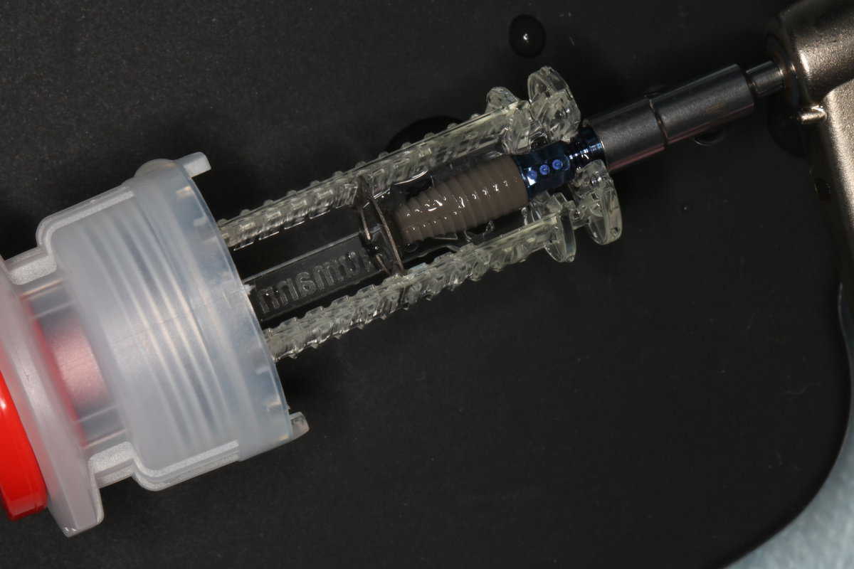 Trụ Implant Straumann SLActive ái sinh học