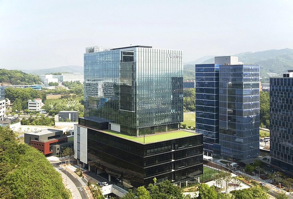 Tập đoàn Dentium Co., Ltd sản xuất trụ Implant Dentium