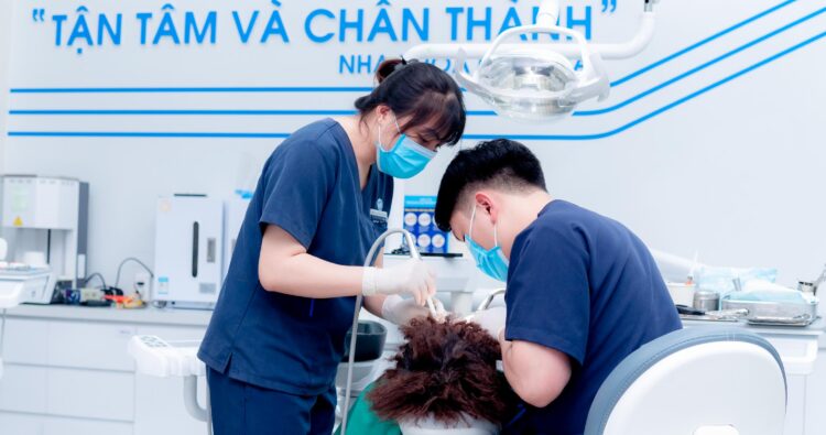 trồng răng implant tức thì