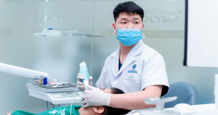 Vì sao chi phí trồng răng kỹ thuật số có thể cao hơn?