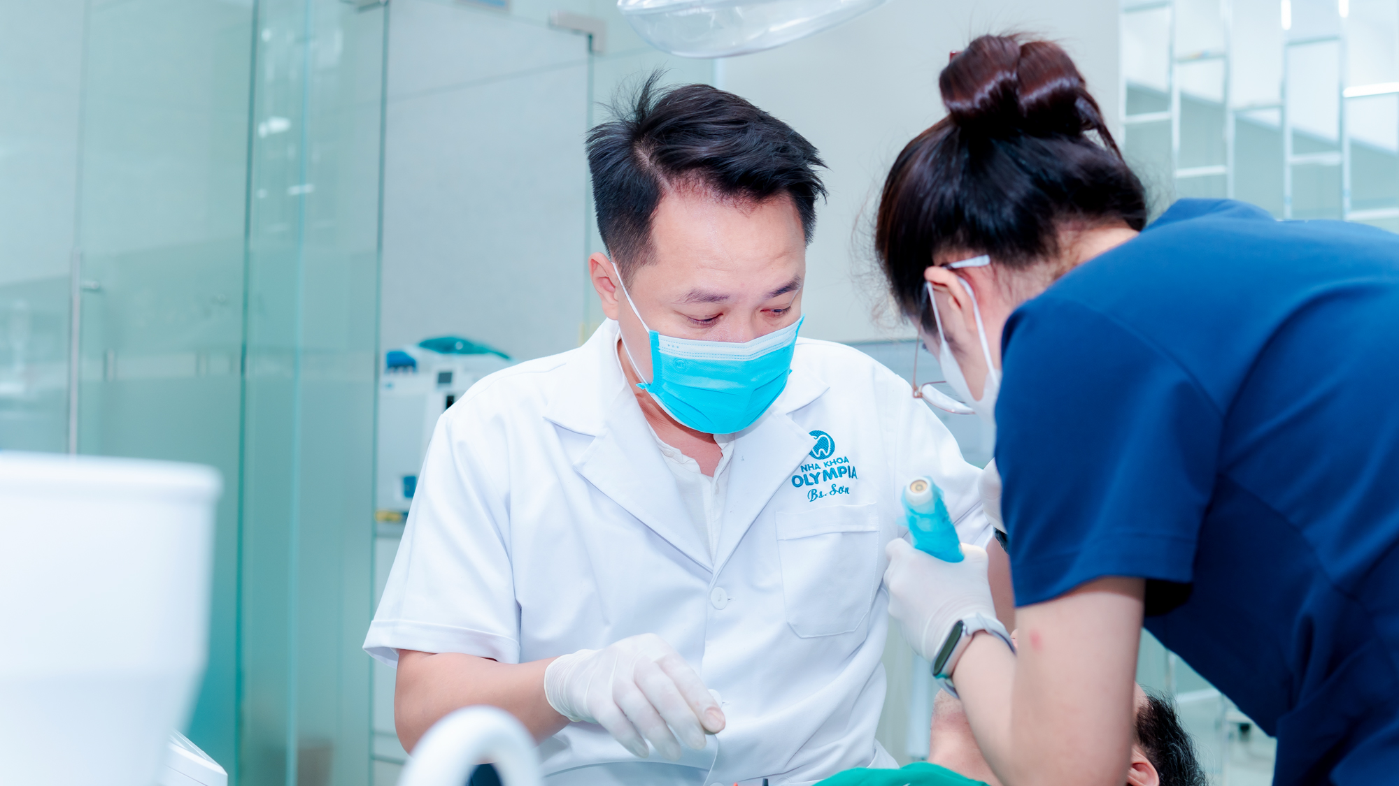 Nhổ răng xong bao lâu thì trồng được Implant?