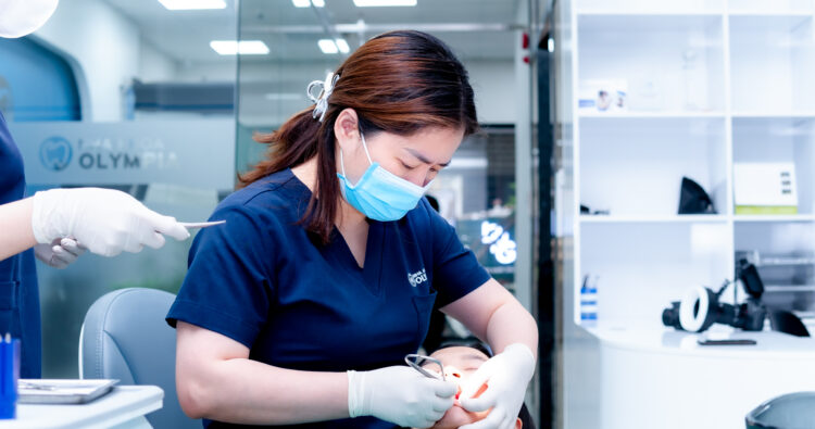 Trám răng sữa có đau không? Quy trình thế nào?