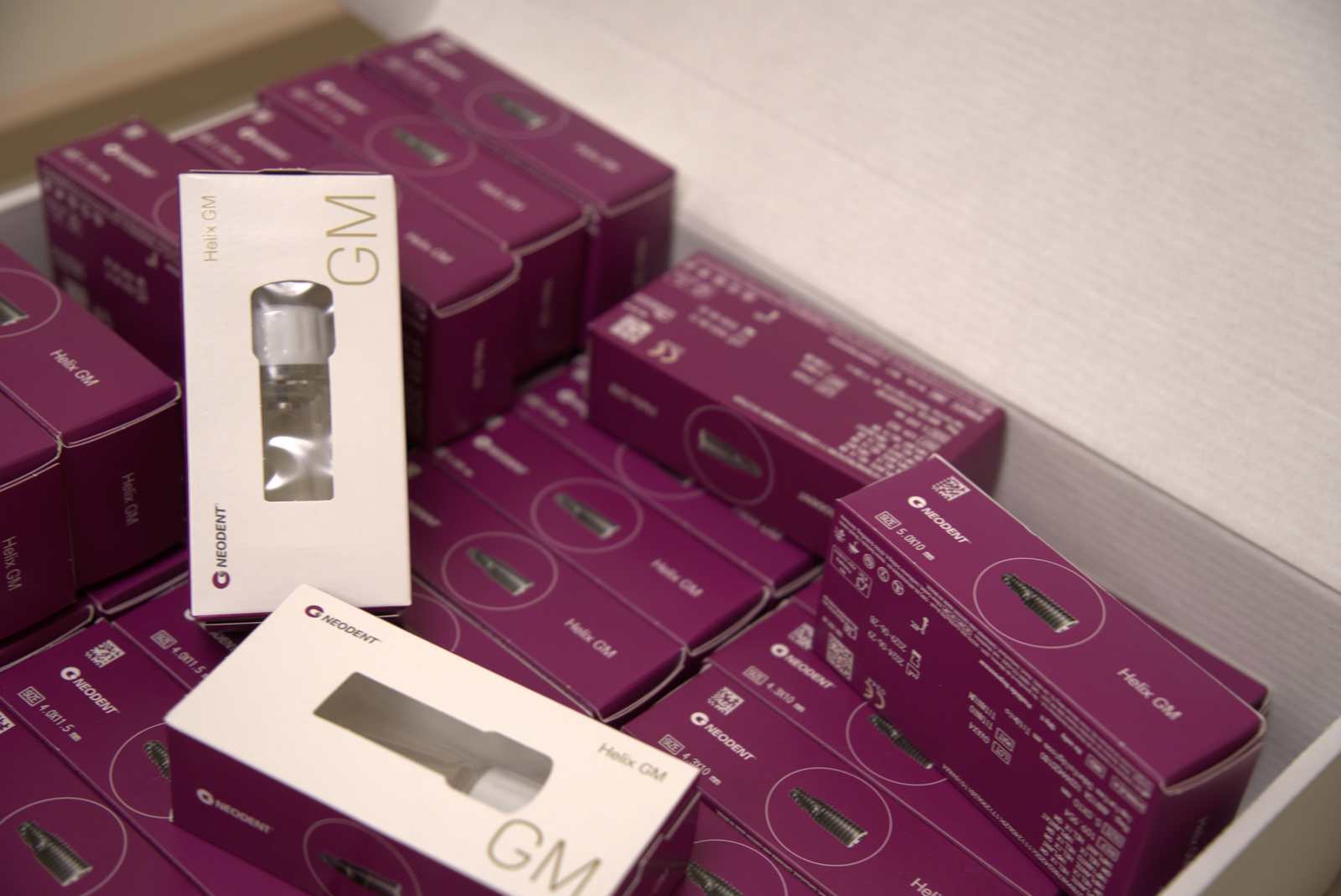 <center>Chọn trụ Implant thế nào cho phù hợp?</center>